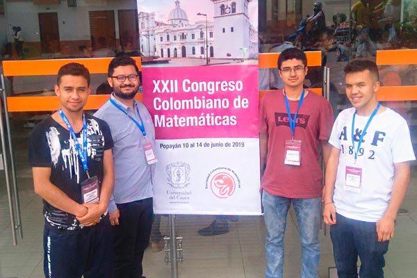 Estudiantes de la carrera de Matemáticas representaron a la Universidad Central en uno de los eventos más importantes de la comunidad matemática y académica del país.